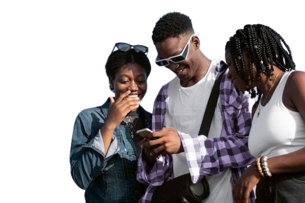 Estudante feliz com aprovação na Fatec